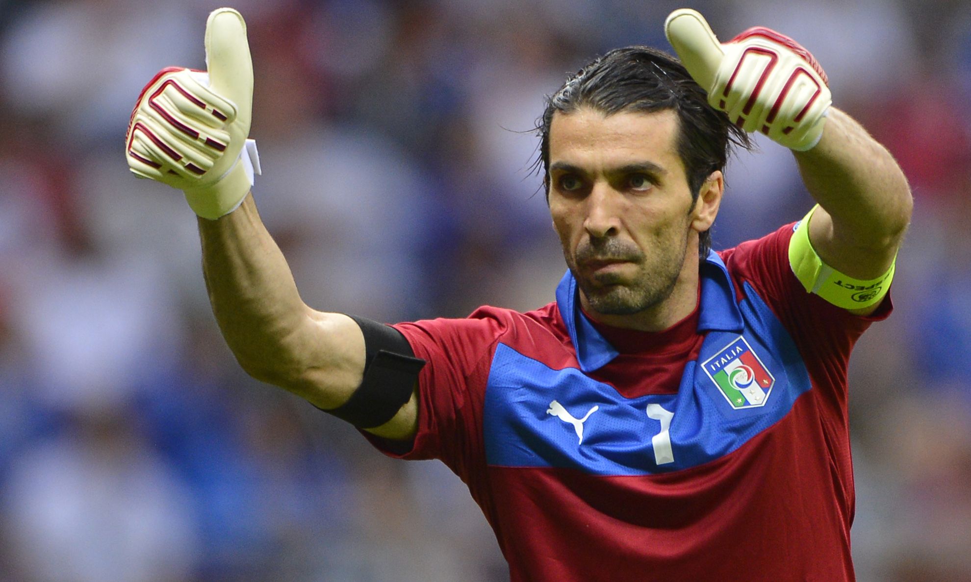 相英格兰足 相英格兰足