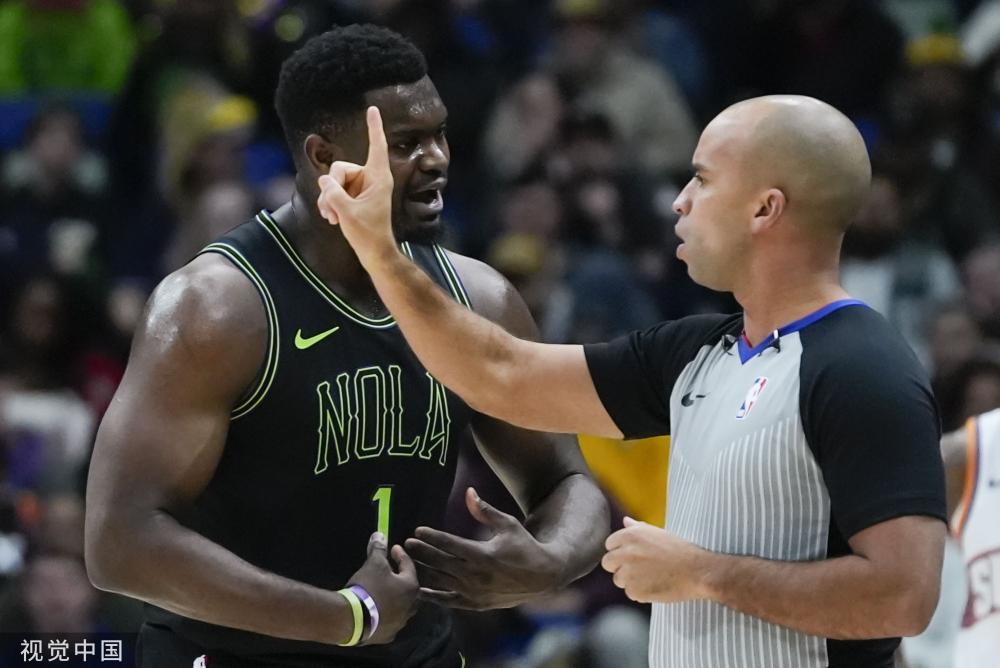 令球迷和媒 令球迷和媒