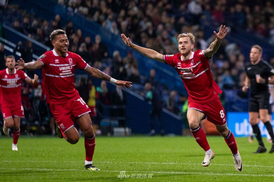 李明在比赛 李明在比赛